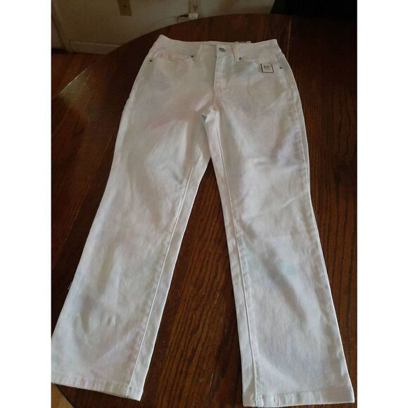 New Size 4 Time and Tru Off White Pastel High Rise Straight Leg Cropped Pant NWT - Picture 2 of 5